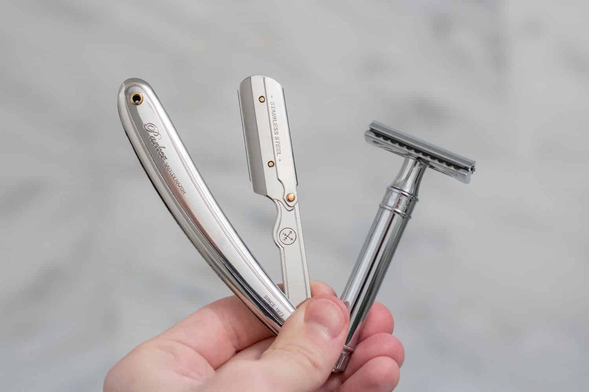 Comparison of Straight Razors vs. Cartridge Razors | Gravity Razors